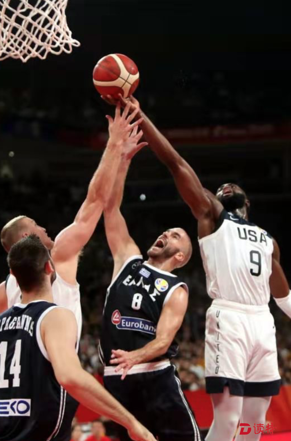 击剑超级杯焦点战:塞北雄狮队大胜瓯越雷豹队,外线火力全开。高压逼抢成功 击剑超级杯焦点战:塞北雄狮队大胜瓯越雷豹队,外线火力全开。高压逼抢成功