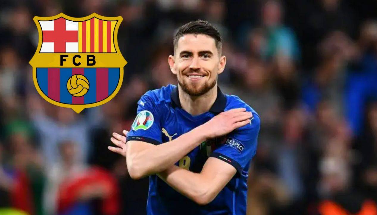  清晨那不勒斯备战社区盾，主帅复盘细节曝光，气氛紧张，纪律约束更严格