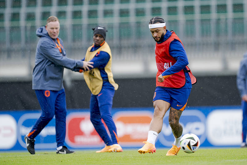 莱万多夫斯基遭遇二十连败，塞尔维亚队教练面临压力！的简单介绍